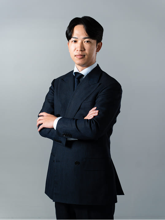 山根 史弥